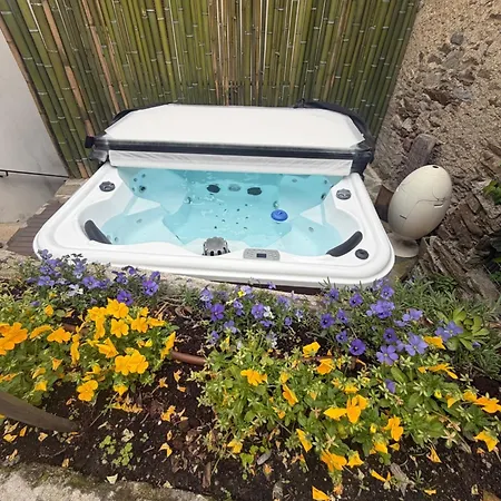 Apartament Levoasi 3 - Garden, Jacuzzi And Sauna Escape *