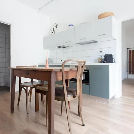 Levoasi 3 - Garden, Jacuzzi And Sauna Escape Apartment